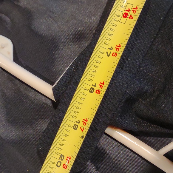 Premium Executive PIN STRIPE Suit by GERALD AUSTIN OF BOND STREET. 44L - Picture 14 of 16